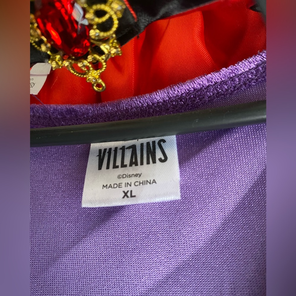 Disney Villains Adult Evil Queen Costume - Women's XL Halloween - Cape, Crown - Picture 4 of 7